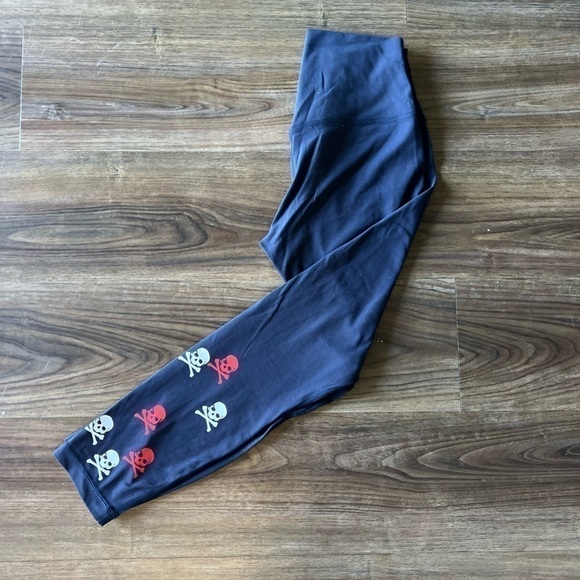 Lululemon Athletica - Picture 4 of 7